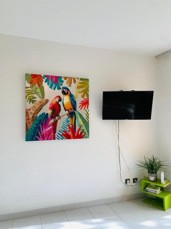 Superbe Studio Ultra Cosy A 2 Min De La Plage Sainte-Anne Exterior foto